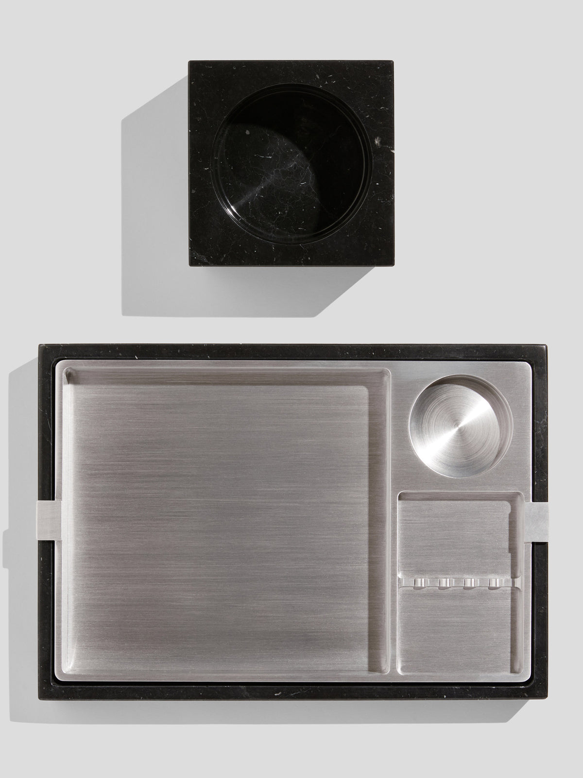 Color: Silver 