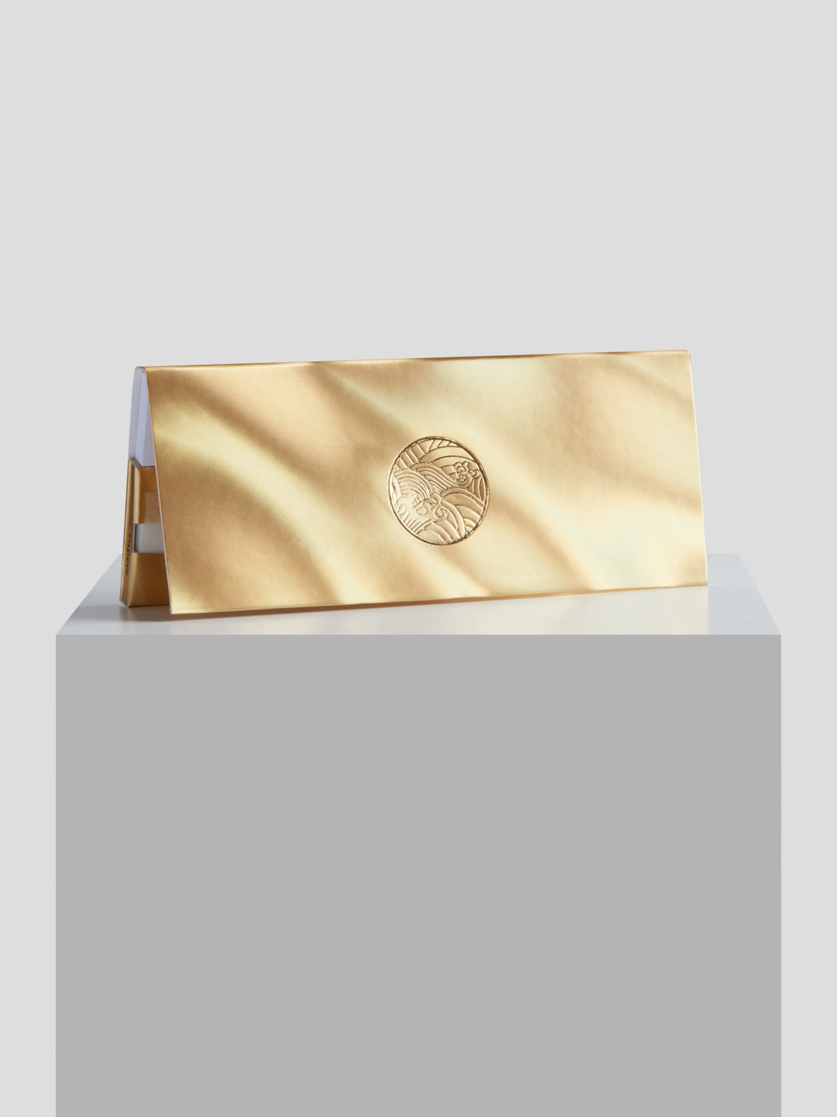 Color: Gold 