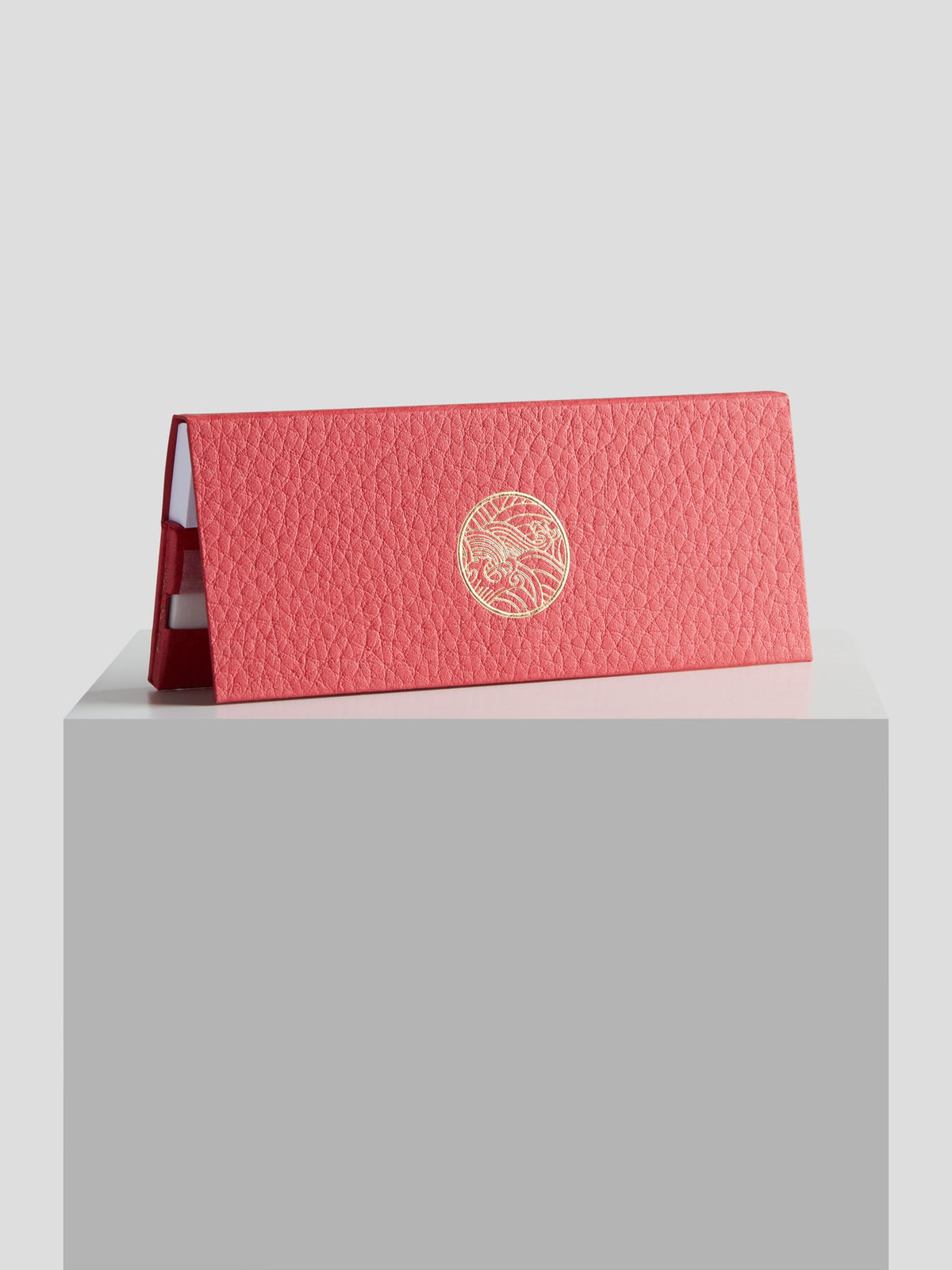 Color: Red 