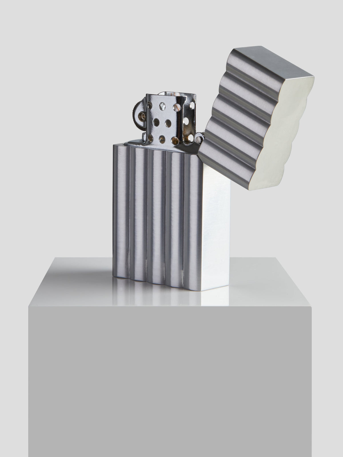 Color: Aluminum 